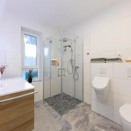 Apartment Sarah Fuer 6 Gaeste *